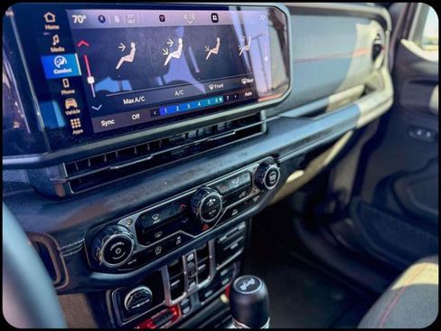 Certified 2025 Jeep Wrangler Unlimited Rubicon image 22