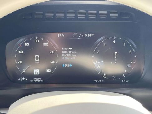 Used 2018 Volvo XC90 T6 Momentum w/ Convenience Package image 21