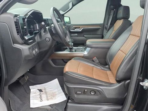 Used 2023 Chevrolet Silverado 1500 High Country w/ High Country Premium Package AWD/4WD image 19