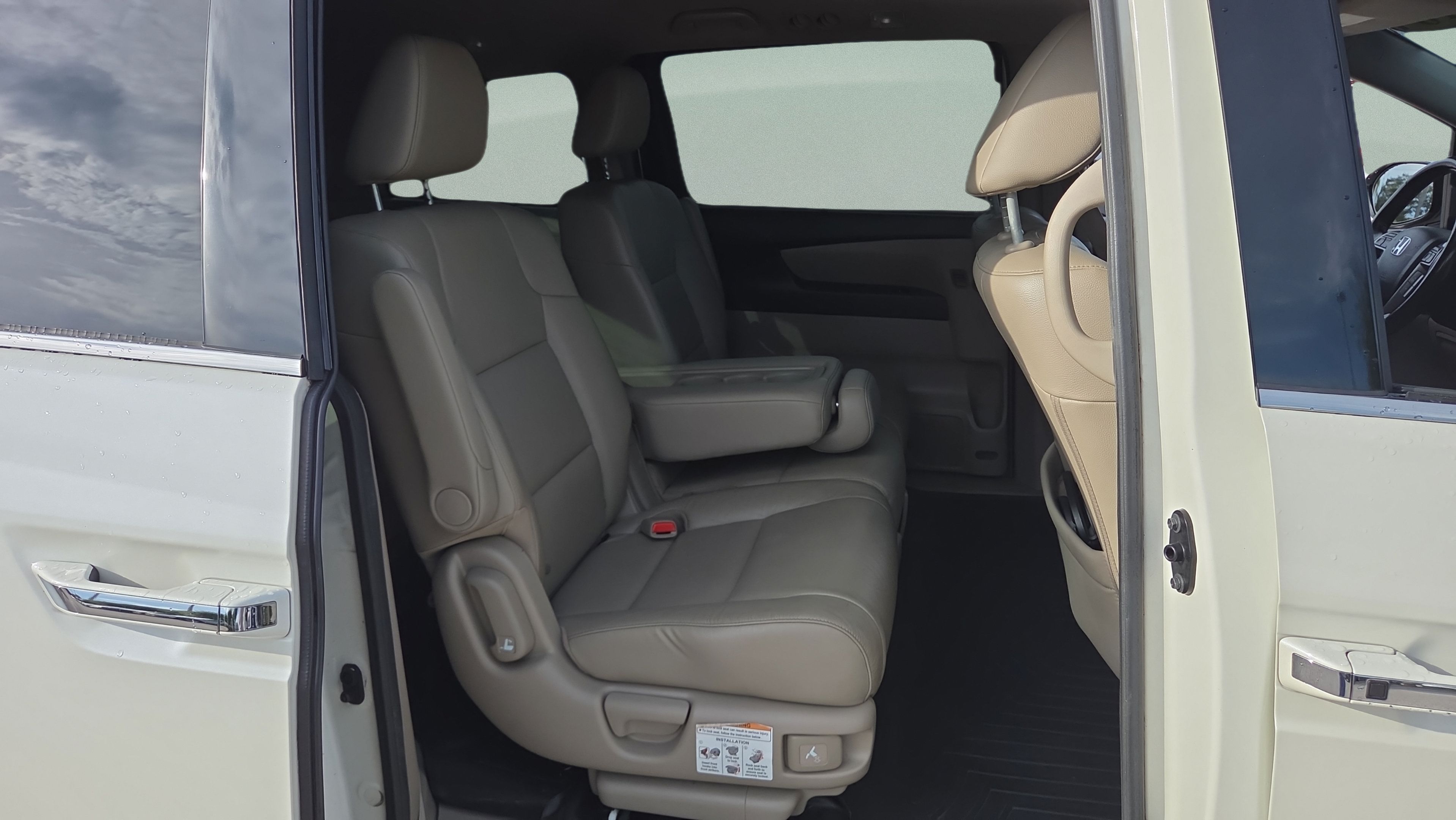 Used 2016 Honda Odyssey Touring Elite image 15