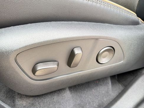 New 2026 Chevrolet Traverse High Country FWD image 13
