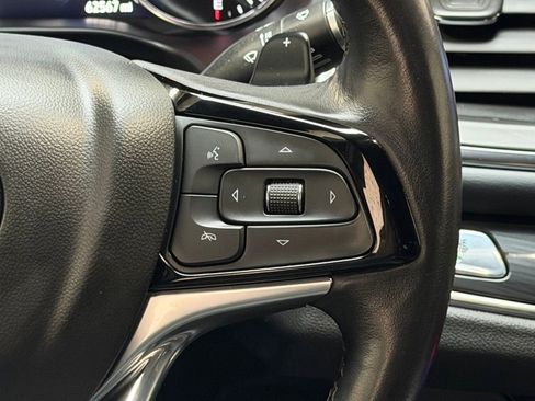 Used 2024 Buick Enclave Premium image 18