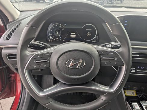 Certified 2023 Hyundai Sonata SEL w/ Convenience Package image 18