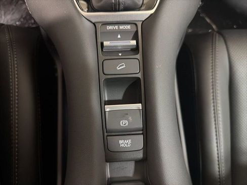 New 2026 Honda HR-V EX-L image 18