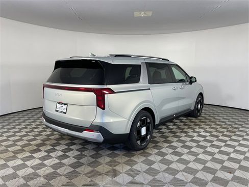 New 2026 Kia Carnival EX image 6