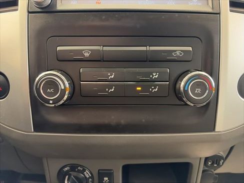 Used 2019 Nissan Frontier SV image 21