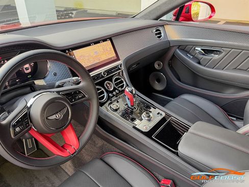 Used 2024 Bentley Continental GT V8 image 14