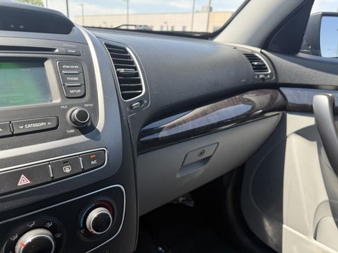 Used 2014 Kia Sorento LX AWD/4WD image 20