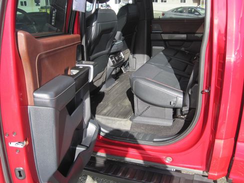 Used 2022 Ford F150 Lariat w/ Max Trailer Tow Package AWD/4WD image 9