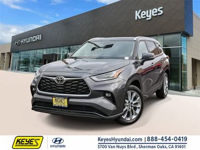 Used 2022 Toyota Highlander Limited