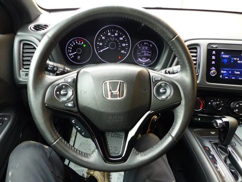Used 2019 Honda HR-V Sport image 23