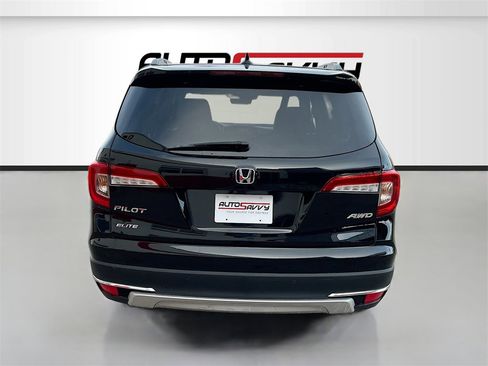 Used 2022 Honda Pilot Elite image 6