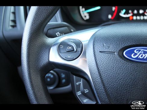 Used 2019 Ford Transit Connect XLT FWD image 15