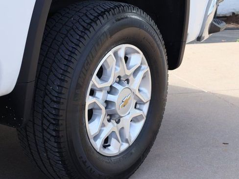 Certified 2024 Chevrolet Silverado 2500 LTZ AWD/4WD image 34
