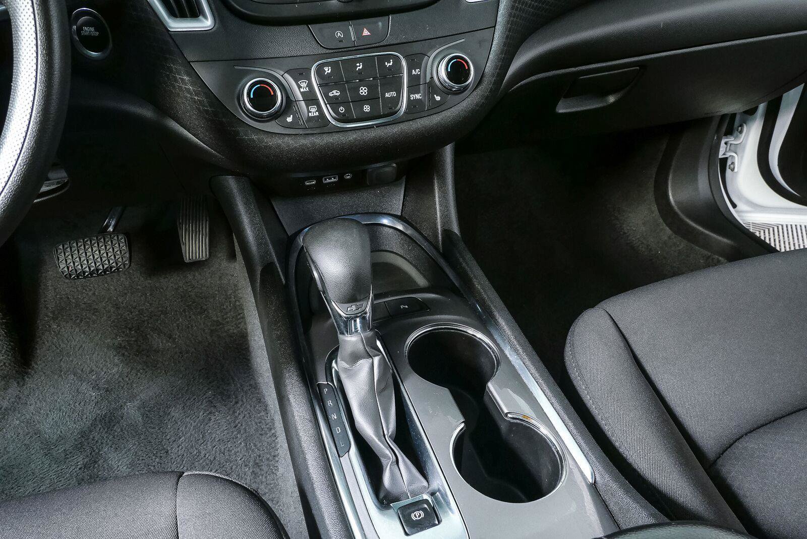 Used 2024 Chevrolet Malibu LT FWD image 16
