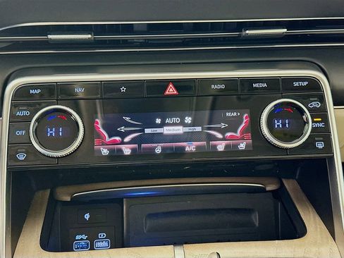 Used 2022 Genesis GV80 3.5T image 16