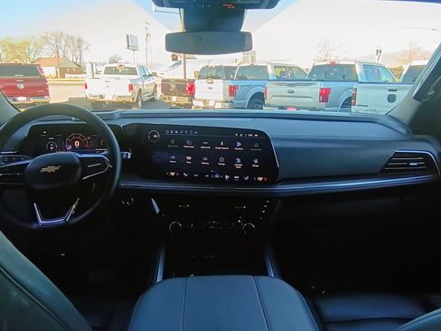 Used 2025 Chevrolet Tahoe LT image 27