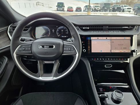 New 2026 Jeep Grand Cherokee L 4WD image 15