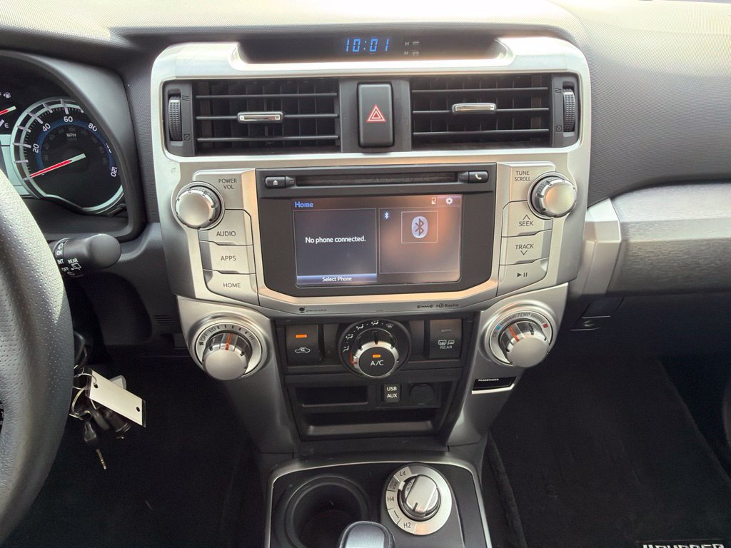 Used 2017 Toyota 4Runner SR5 AWD/4WD image 26