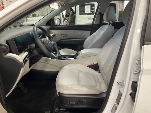 Used 2025 Hyundai Tucson SEL AWD/4WD image 14