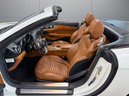 Used 2013 Mercedes-Benz SL 550 image 10