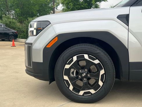 Used 2025 Hyundai Santa Fe SEL image 8