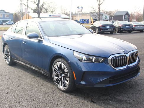 New 2026 BMW 530i xDrive w/ Convenience Package AWD/4WD image 1