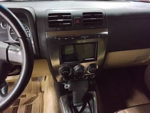 Used 2007 HUMMER H3 image 12