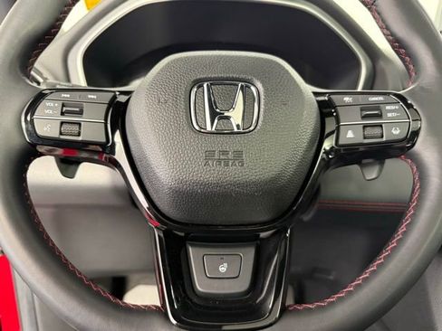 Used 2025 Honda Pilot Black Edition image 20