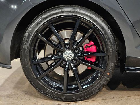 Used 2019 Volkswagen GTI Rabbit Edition image 17