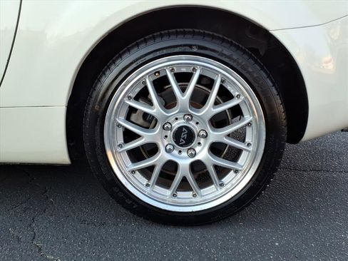 Used 2007 MAZDA MX-5 Miata Grand Touring w/ Premium Pkg image 18