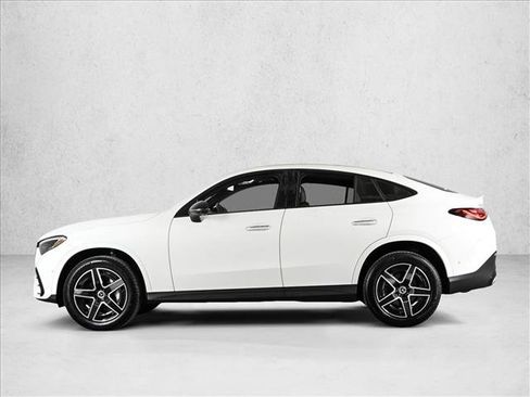 Certified 2025 Mercedes-Benz GLC 300 4MATIC w/ AMG Line image 9