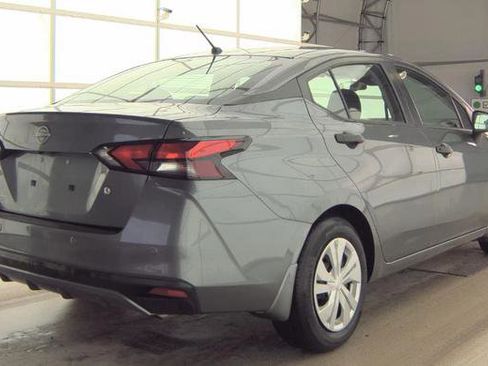 Used 2023 Nissan Versa S w/ Trunk Package image 5