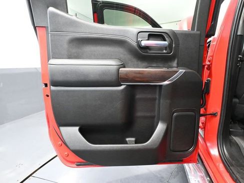 Used 2021 GMC Sierra 1500 SLT image 44