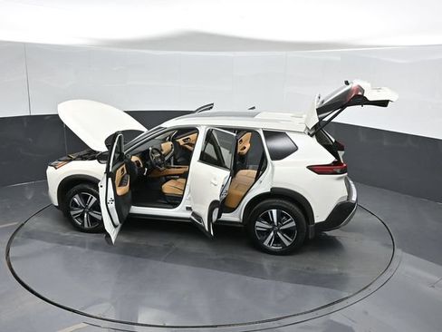 Used 2023 Nissan Rogue Platinum w/ Platinum Premium Package FWD image 40