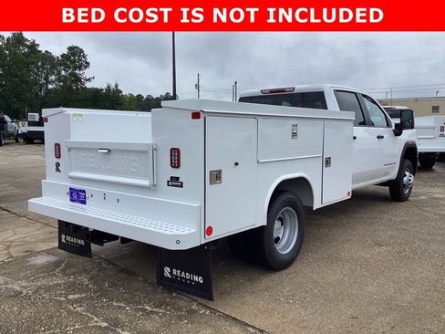 New 2025 GMC Sierra 3500 Pro w/ Convenience Package image 5