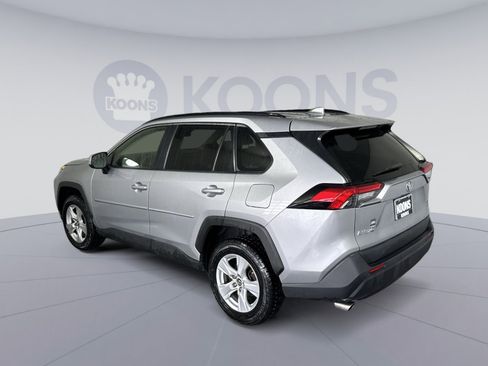 Used 2019 Toyota RAV4 XLE image 4