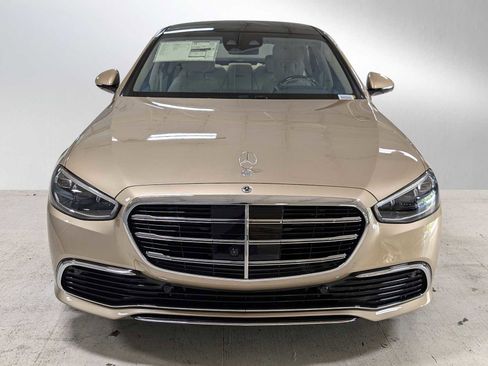 Used 2025 Mercedes-Benz S 580 S 580 image 8