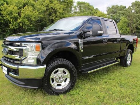 Used 2022 Ford F250 XL w/ STX Appearance Package AWD/4WD image 1