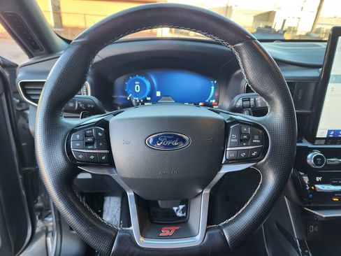 Used 2021 Ford Explorer ST w/ Equipment Group 401A image 7