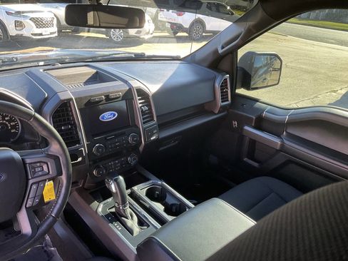 Used 2019 Ford F150 XLT w/ Equipment Group 302A Luxury image 15