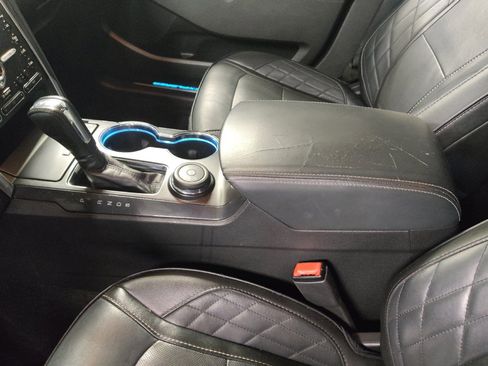 Used 2017 Ford Explorer Platinum AWD/4WD image 26