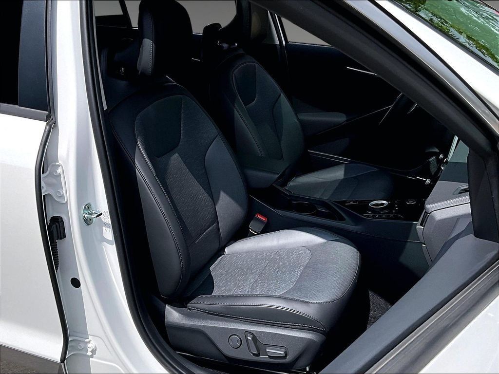 Used 2023 Kia Niro Wave FWD image 11