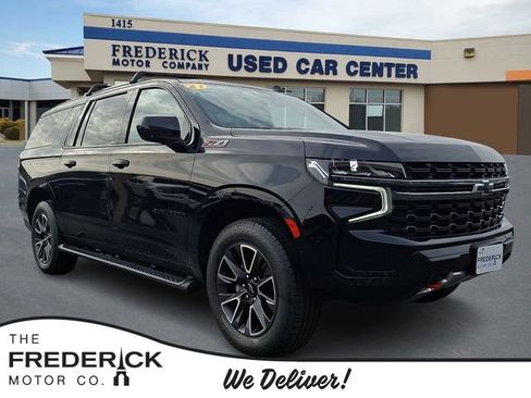 Used 2021 Chevrolet Suburban Z71 image 1