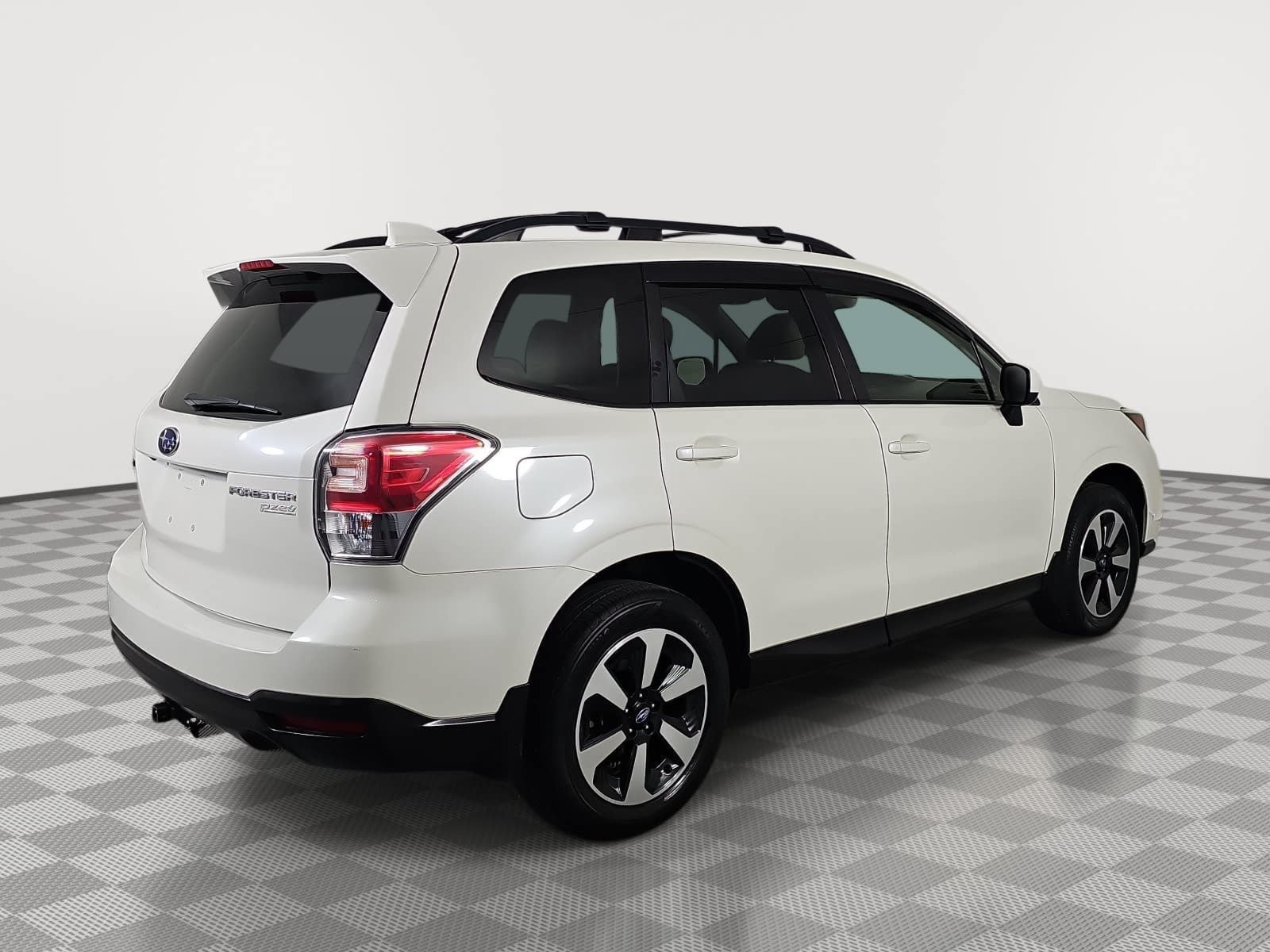 Used 2017 Subaru Forester 2.5i Premium AWD/4WD image 8