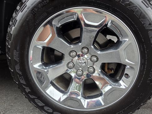 Used 2019 RAM 1500 Big Horn image 37