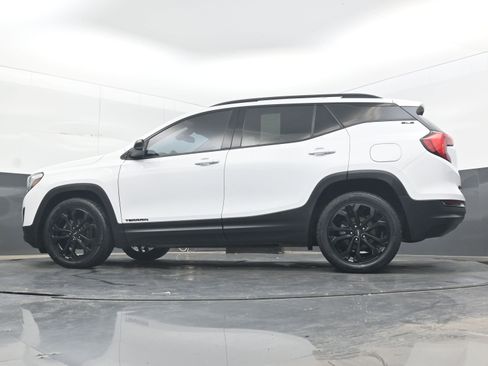 Used 2020 GMC Terrain SLE w/ Driver Convenience Package FWD image 25