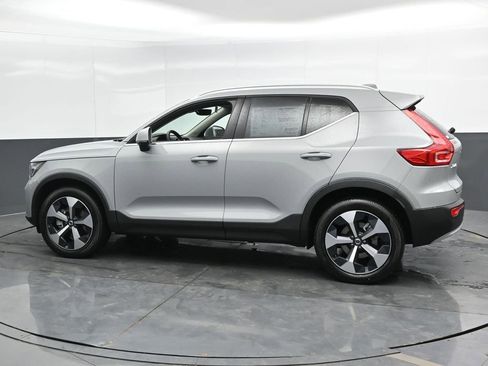 New 2025 Volvo XC40 B5 Core w/ Protection Package Premier image 7