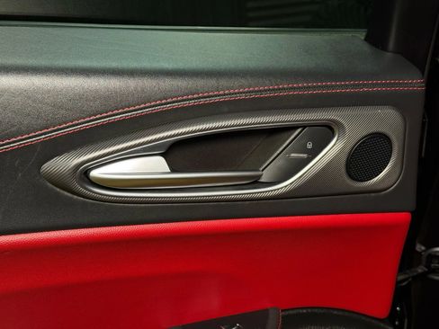 Used 2019 Alfa Romeo Giulia Ti Sport w/ Quick Order Package 22S Sport image 17