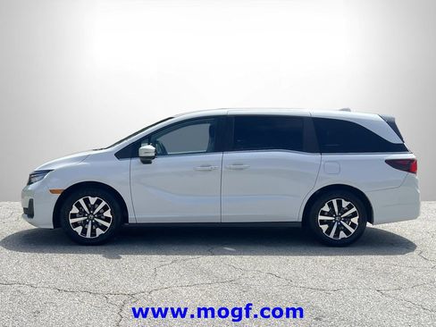 Used 2025 Honda Odyssey EX-L image 27
